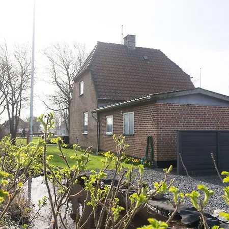 Smedegaarden 3*